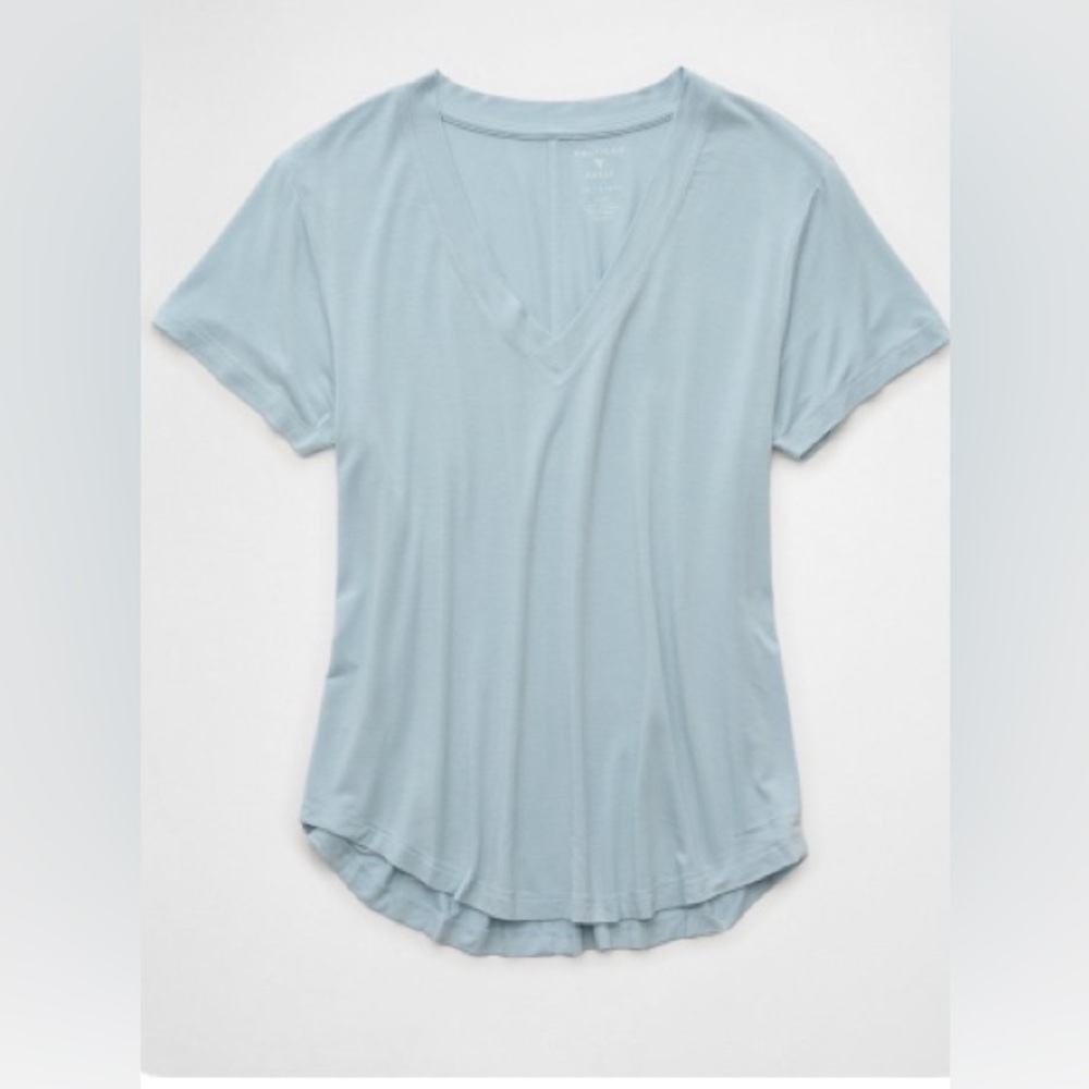 American Eagle Outfitters Soft & Sexy V-Neck T-Shirt Size S